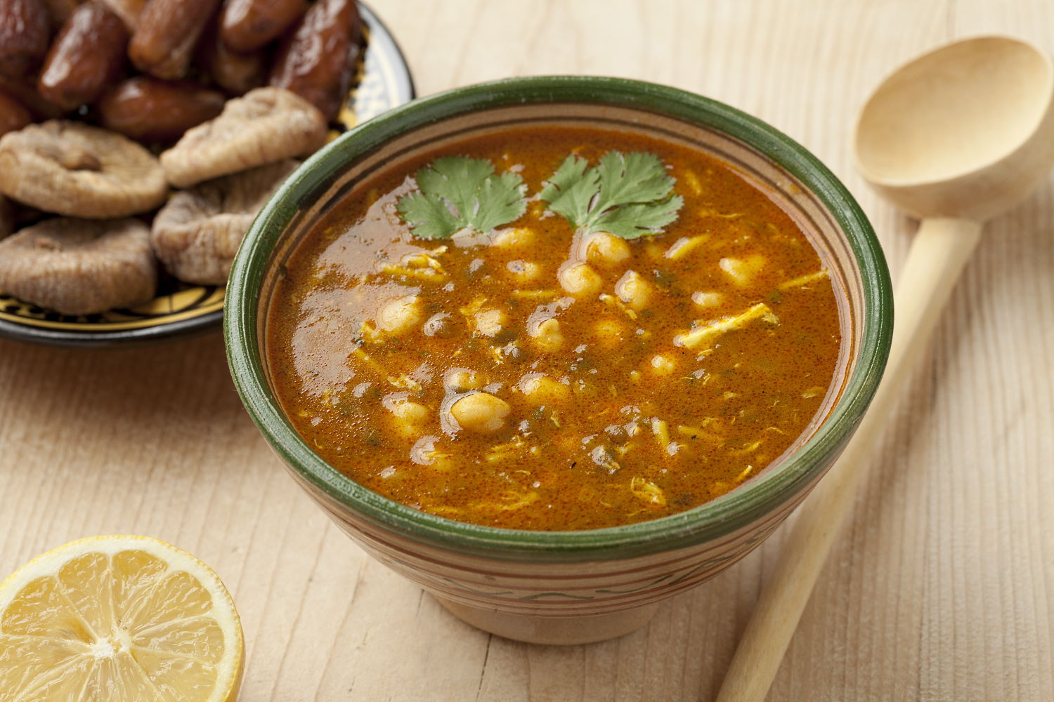 Harira soupe marocaine traditionnelle